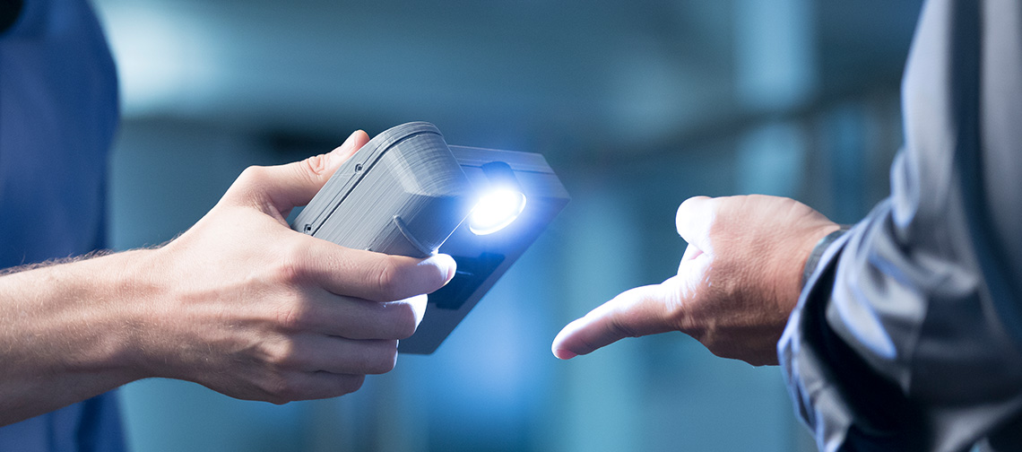 kontaktlose biometrische Fingerabdruck Technologie im Einsatz