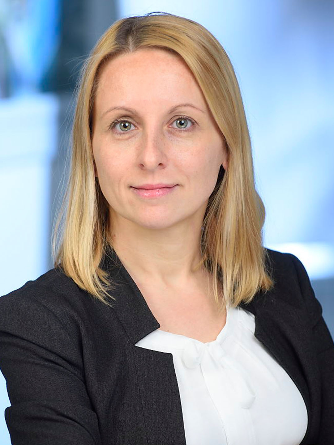 Portraitfoto von Michaela Jungbauer