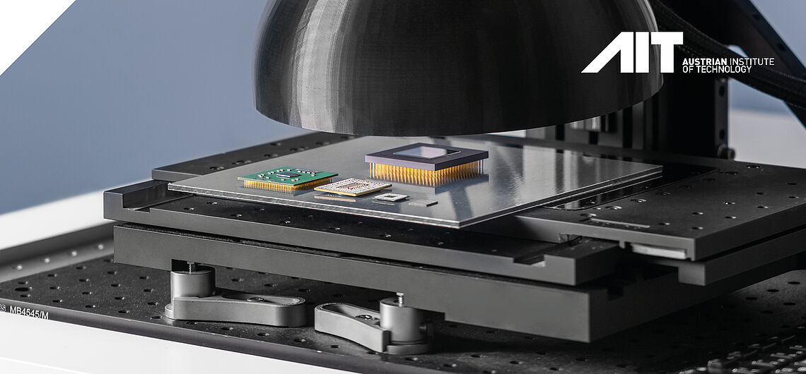 The microscope ici:microscopy with various small electronic parts under the microscope; Machine Vision Lab