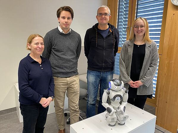 Gruppenbild: Forscher:innen des AIT und des National Robotarium aus Schottland