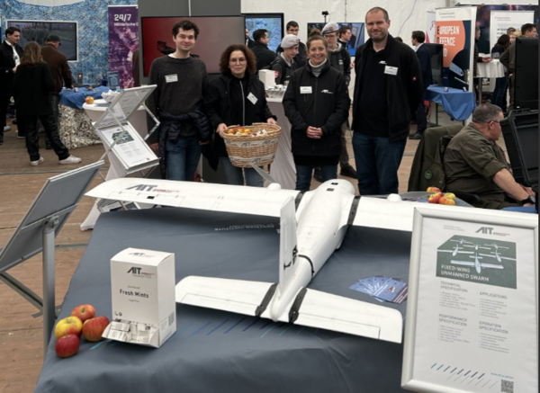 AIT Stand beim Nationalfeiertag