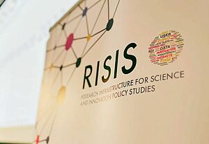 RISIS Logo