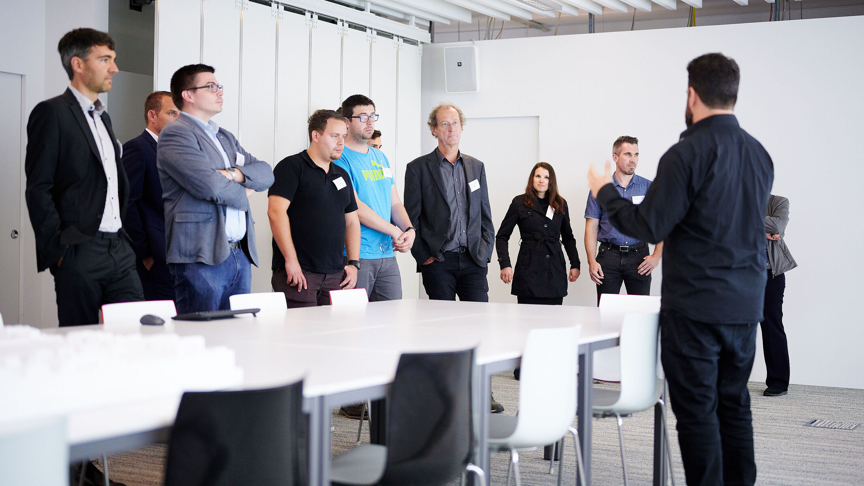 viele Personen im City intelligence Lab