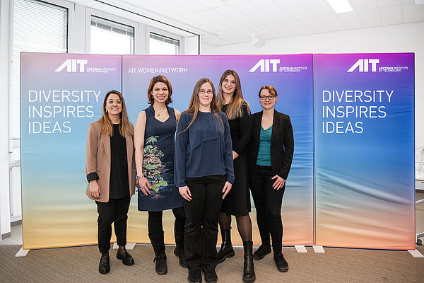 Female Researcher at the Open Lab Day