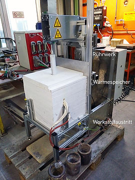 Prototypenanlage aus Rührwerk, Wärmespeicher und Werkstoffaustritt