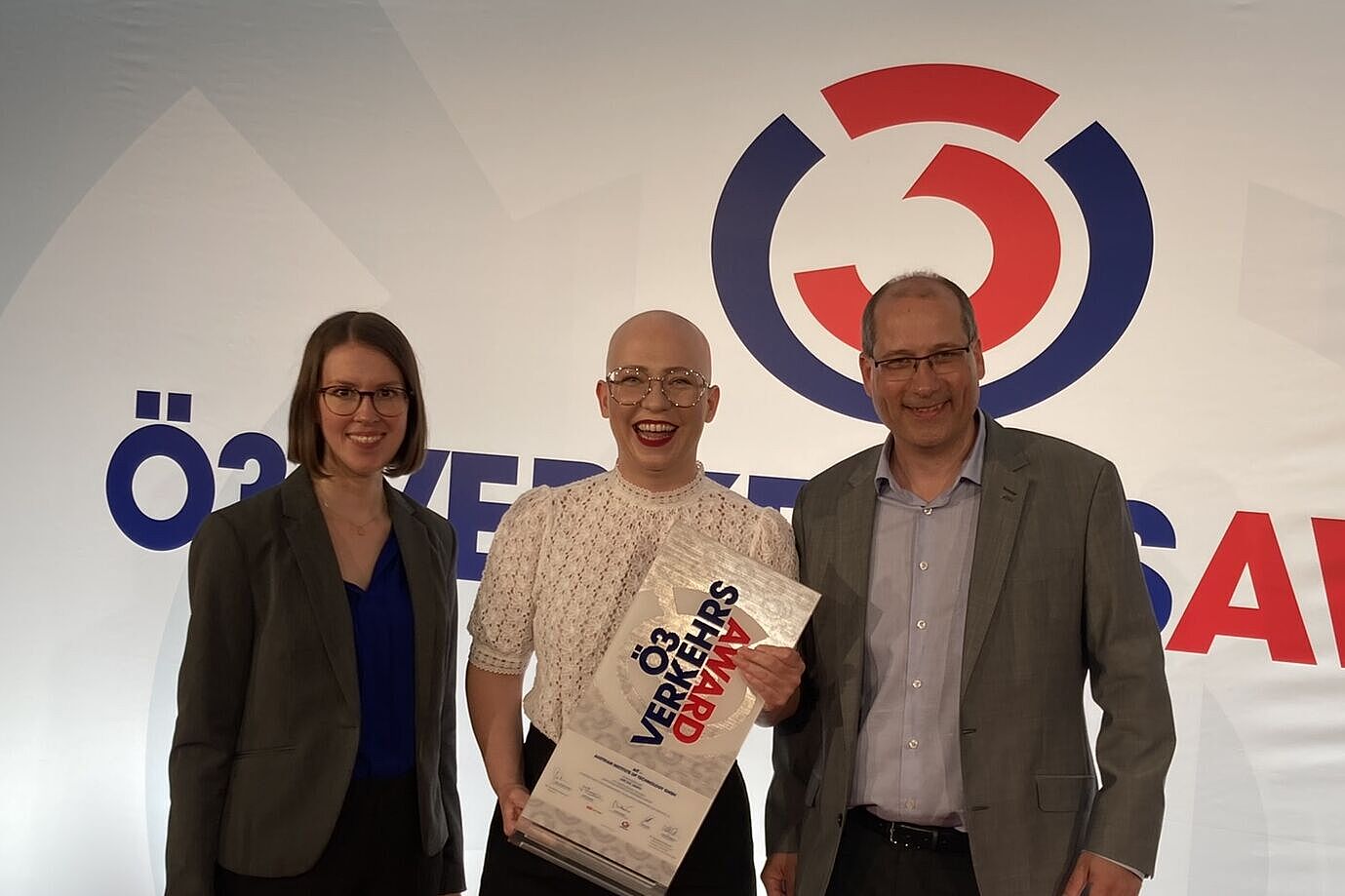 Sieger:innenfoto bei der Preisverleihung