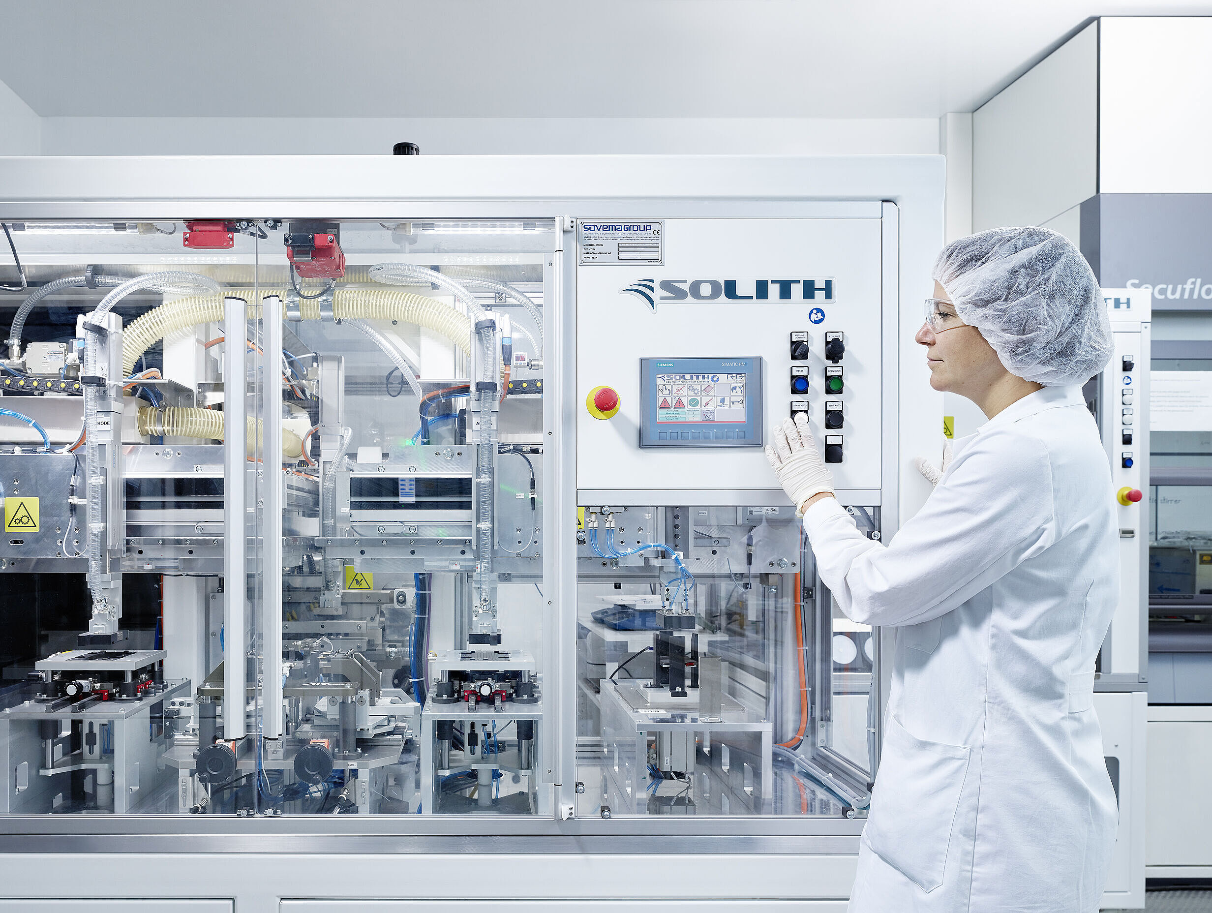 Forschende im Trockenraum