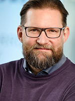 Portraitfoto von Martin Latzenhofer