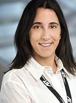Portrait photo of Mariana Ferreira-Ramos