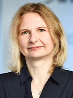Portrait photo of Petra Kölndorfer