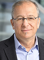 Portraitfoto von Helmut Leopold