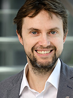 Portraitfoto von Sebastian Ramacher