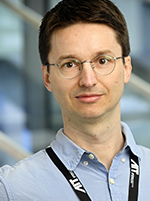 Portraitfoto von Alexander Scharinger