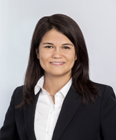 Portraitfoto von Tara Esterl