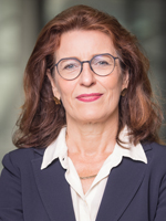 Portrait photo of Elke Guenther