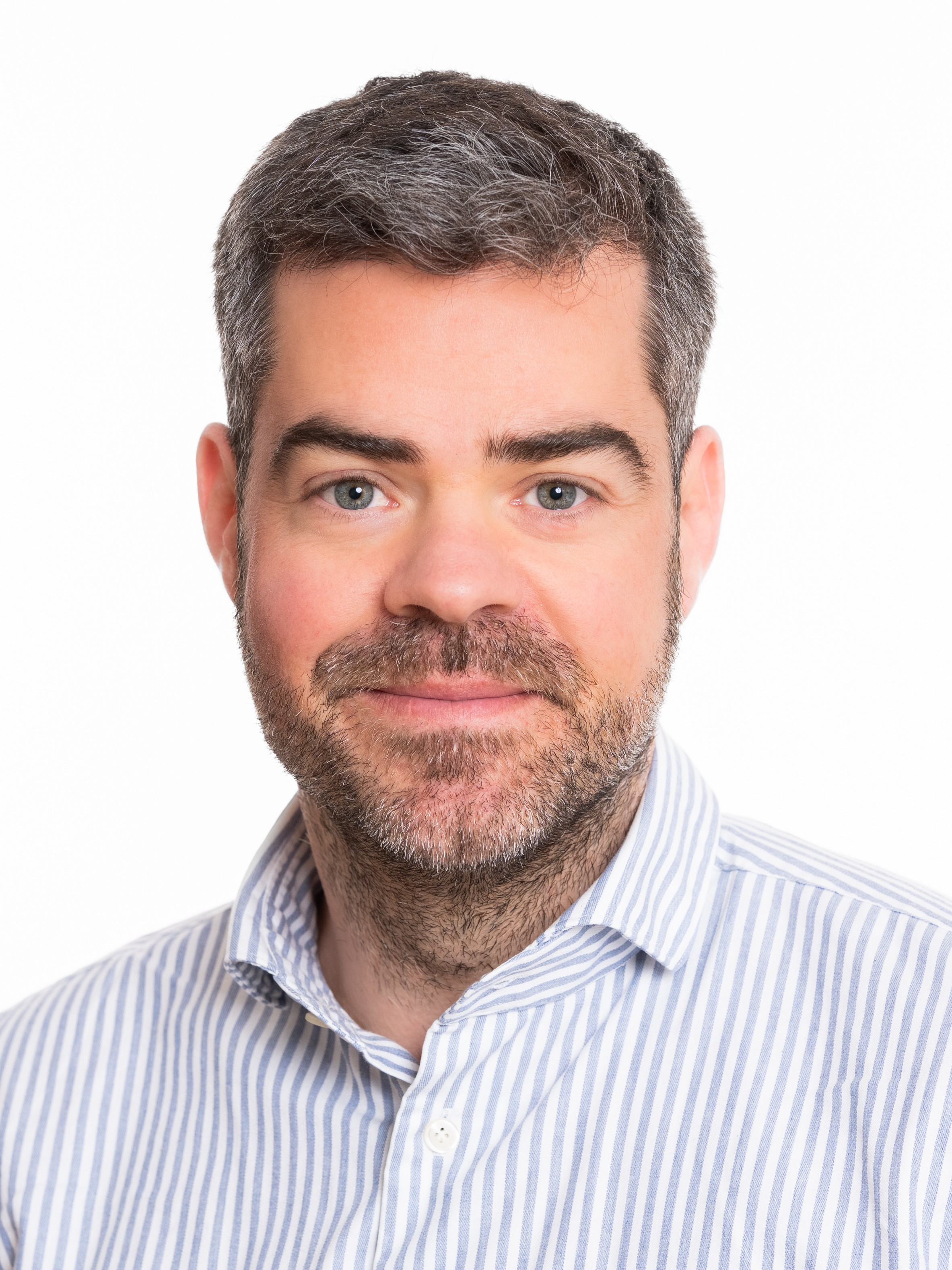 Profilbild Portraitfoto von Tobias Glück