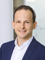 Portraitfoto von Bernhard Mayr