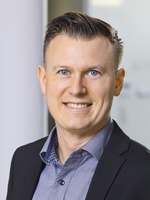 Portraitfoto von Thomas Natiesta