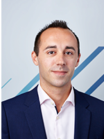 Portrait photo of Mark Stefan